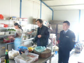 縣食品藥品監管局開展旅游景點餐飲服務食品安全專項檢查，切實提升旅游服務品質